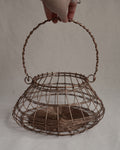 Copper wire basket with handle