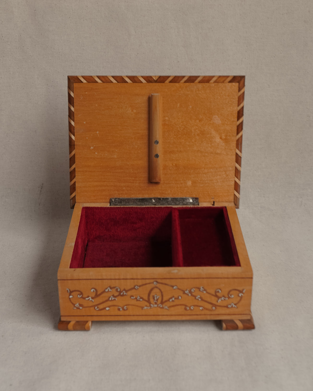 Italian marquetry jewellery box
