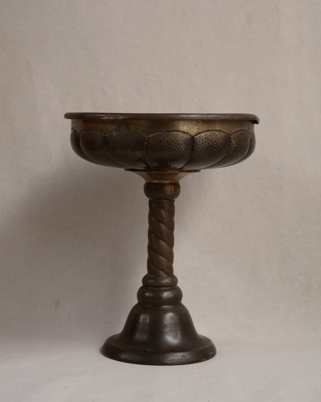 Brass raised pedestal bowl