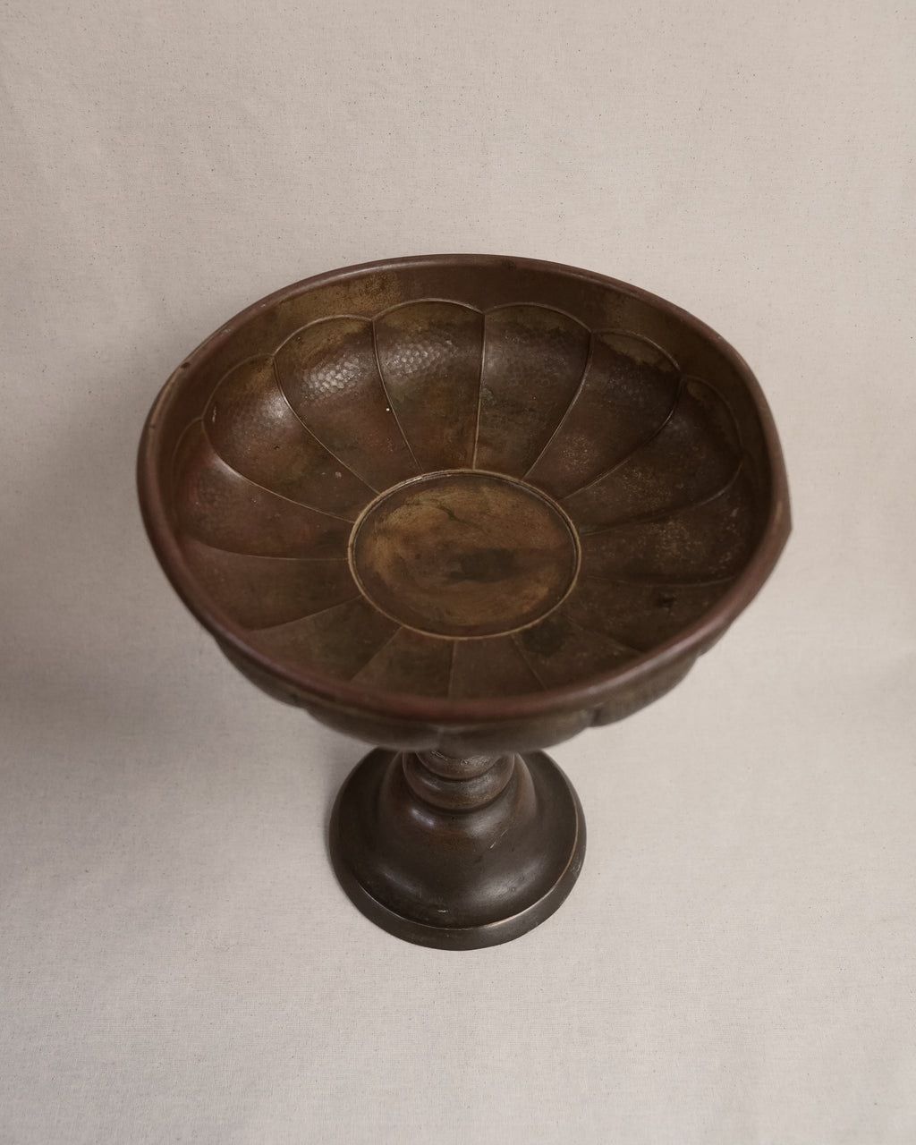 Brass raised pedestal bowl