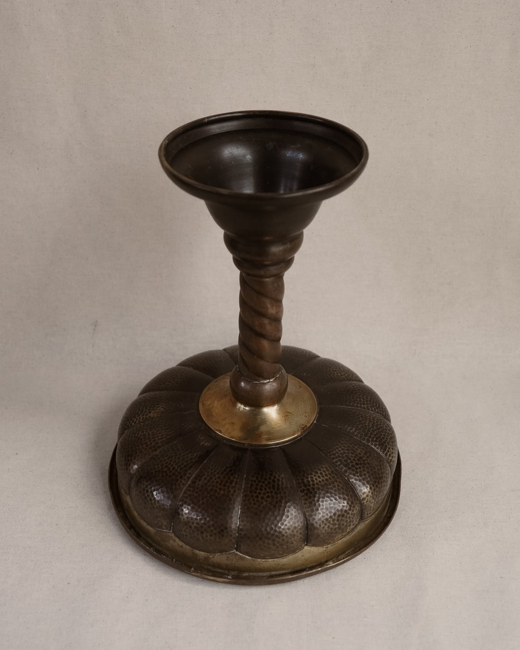 Brass raised pedestal bowl