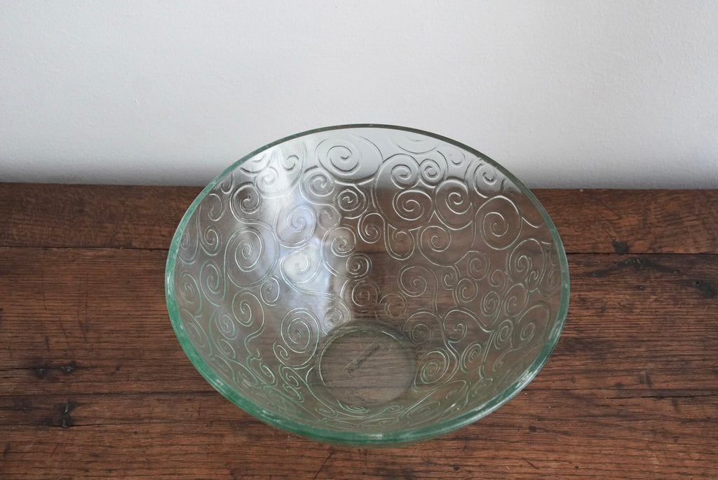 Spiral serving bowl made of recycled glass (Made in Spain)