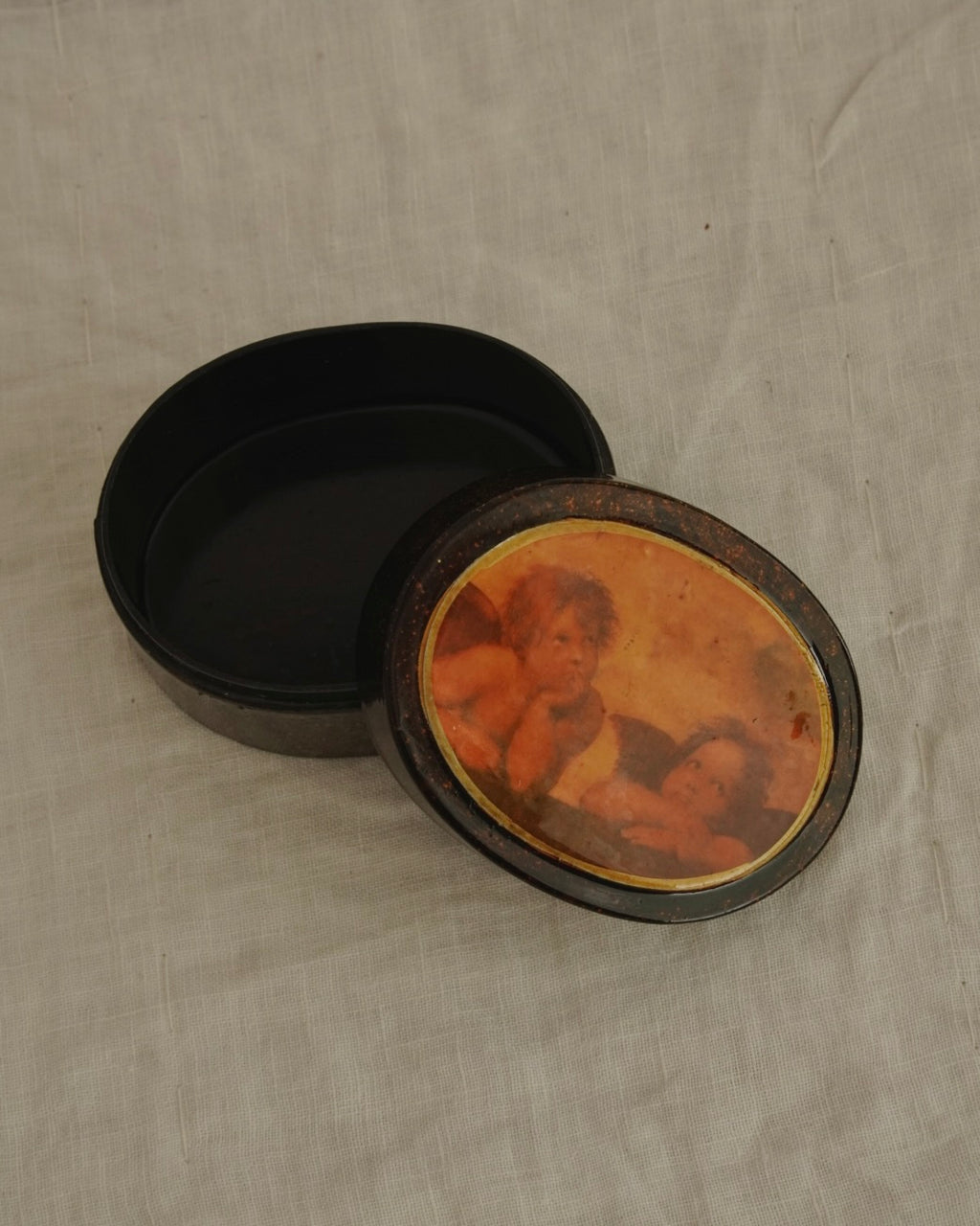 Angel trinket box