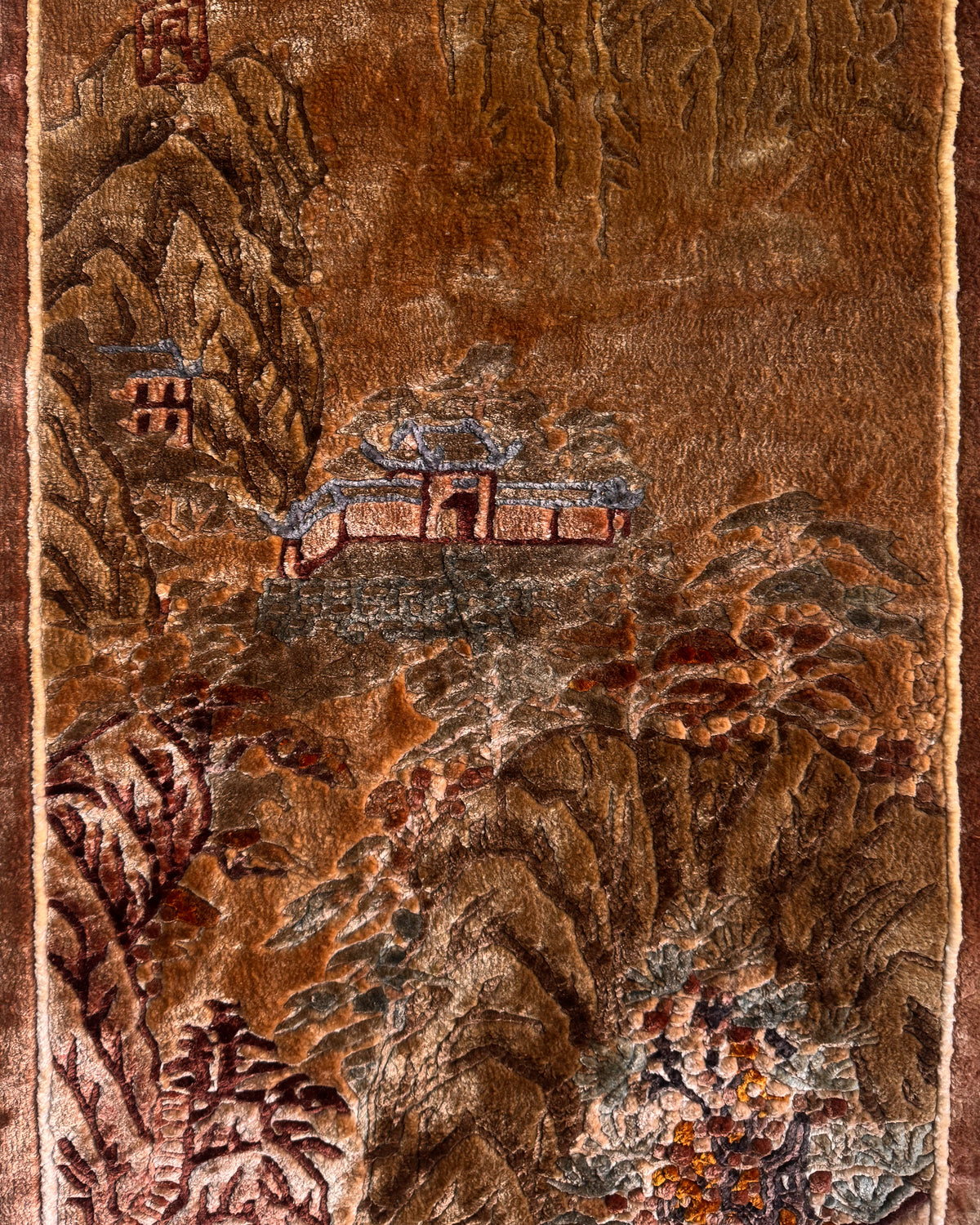 100% silk hand-knotted Chinese wall hanging