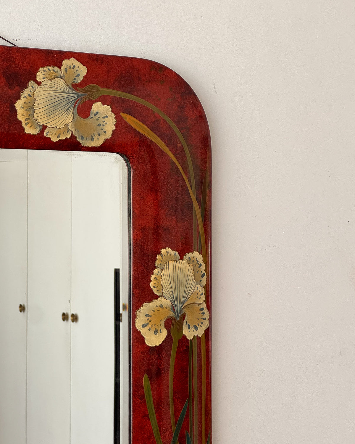Laquered wooden mirror with hand-painted white irises in an art nouveau style + International shipping