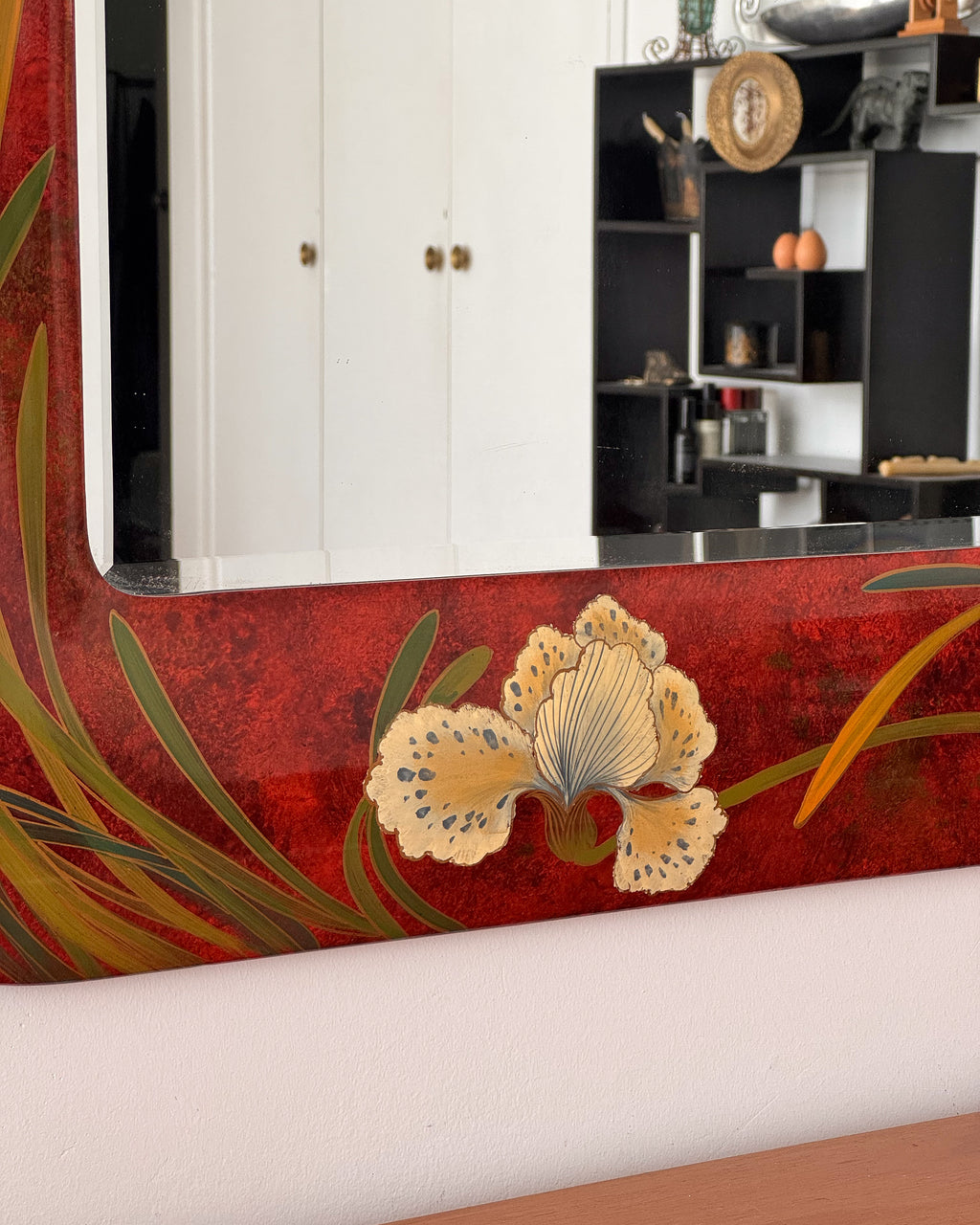 Laquered wooden mirror with hand-painted white irises in an art nouveau style + International shipping