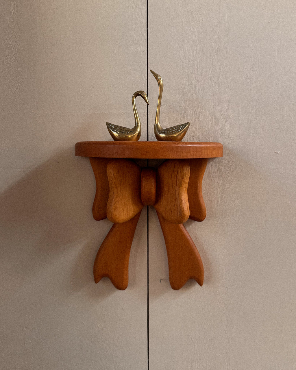 Rimu wood bow wall shelf, Made in New Zealand
