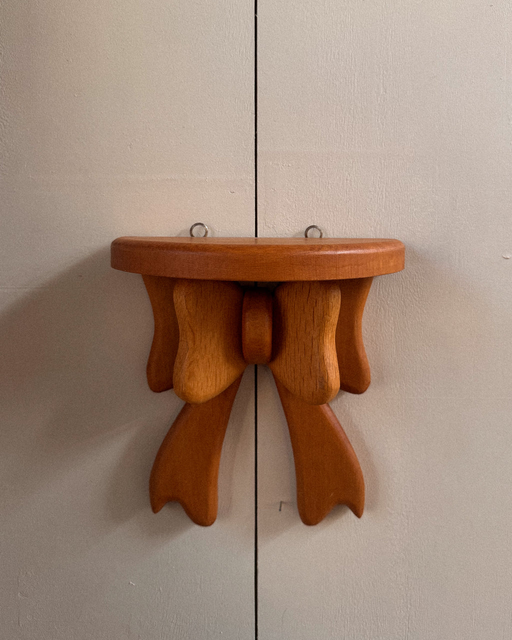Rimu wood bow wall shelf, Made in New Zealand