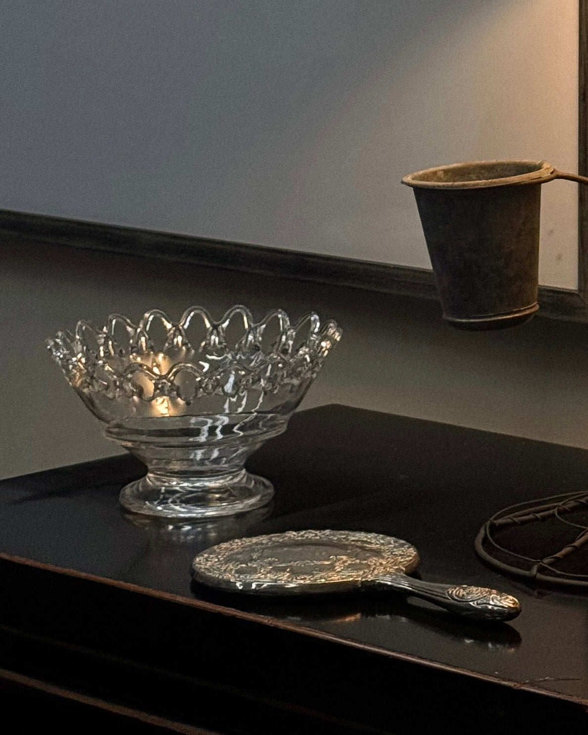 Clear art glass bowl with lace like details