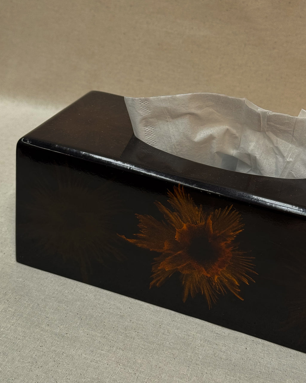 Lacquered floral tissue box